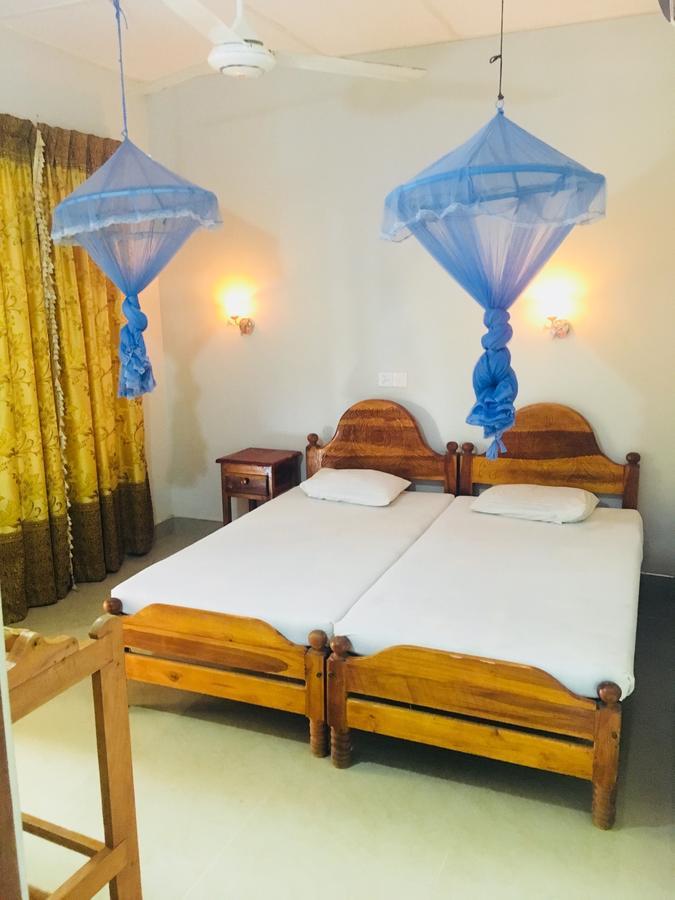 New Land Guest House Batticaloa Exterior foto